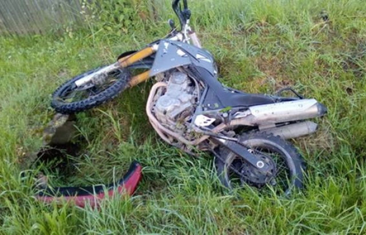 Злетів на мотоциклі у кювет: на Волині в ДТП травмувався чоловік