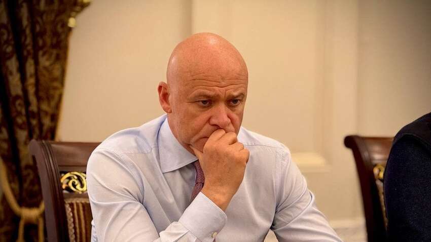 Домашній арешт та електронний браслет: ексмеру Одеси обрали запобіжний захід
