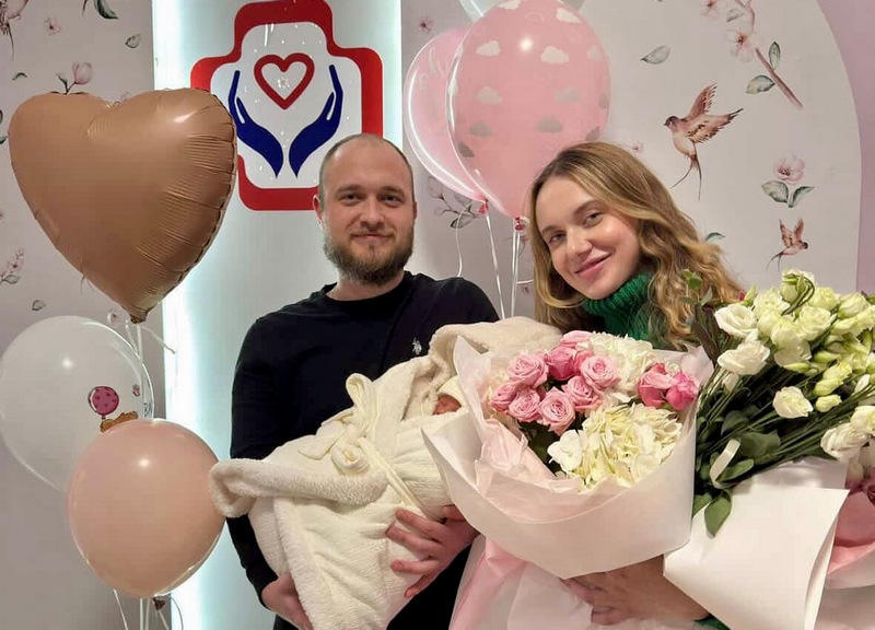 Найщиріщі вітання: у лікарки з Волині народилася донечка