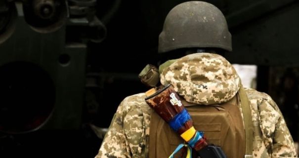 Україна погодилася обмежити армію до вісімсот тисяч військових