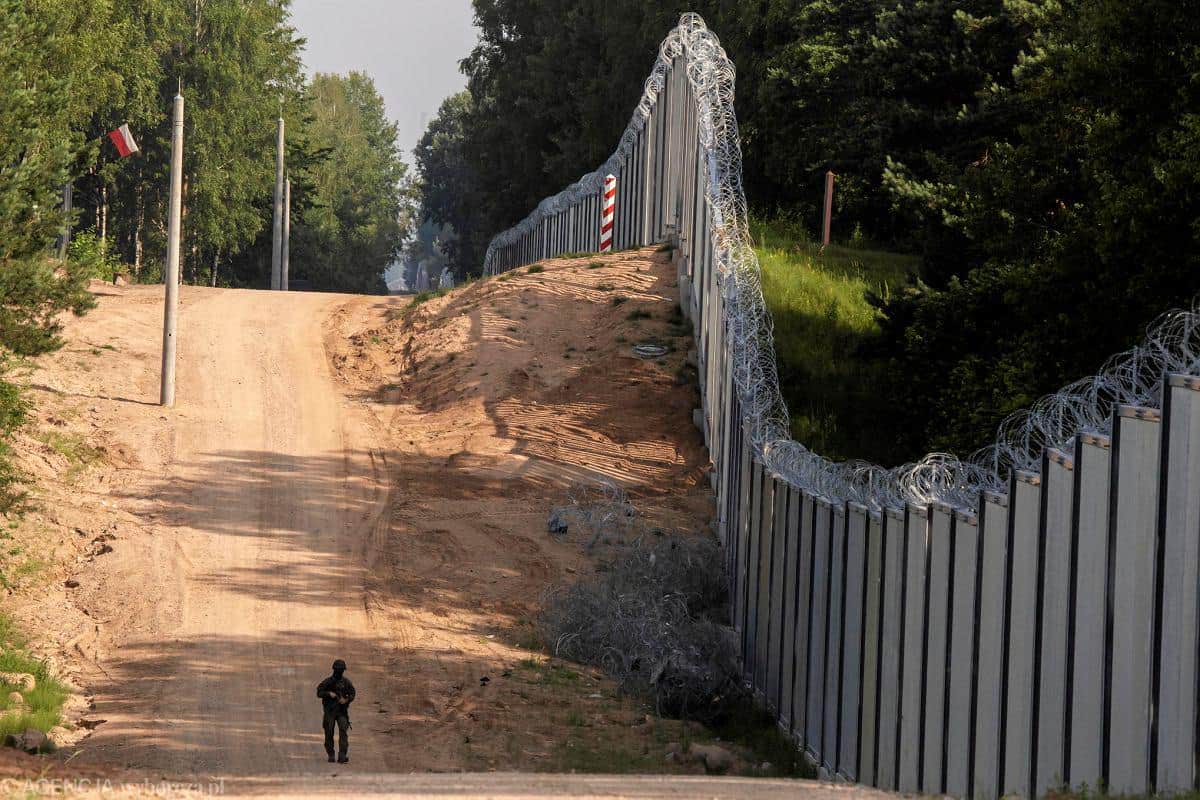 Польща відкрила пункти пропуску на кордоні з Білоруссю, які були закриті роками