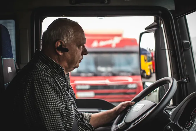У Луцьку водію зламали коліно, бо багато матюкався (Відео)