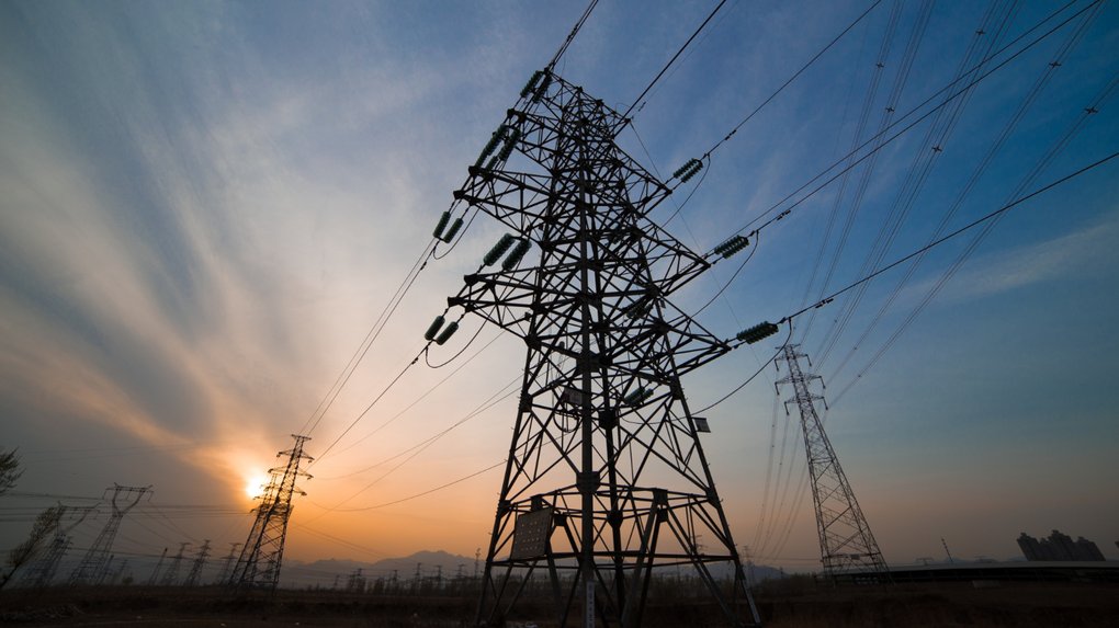 Після російської атаки у низці областей України вели аварійні відключення світла