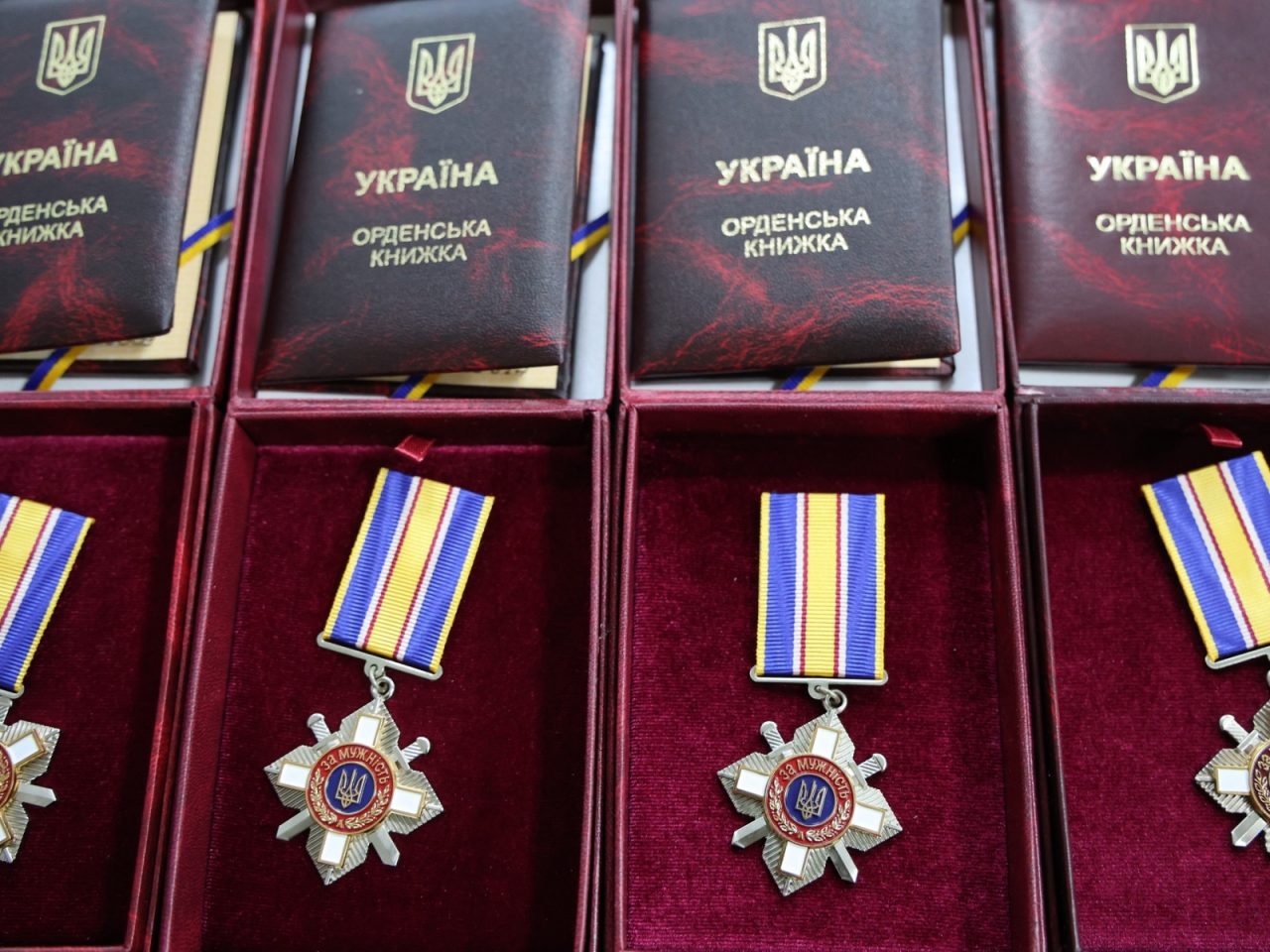 Рідним загиблих Захисників з Луцької громади вручили їх посмерні нагороди
