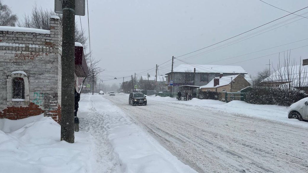 Майже 40 звернень щодо нерозчищених територій від снігу надійшли до луцьких муніципалів