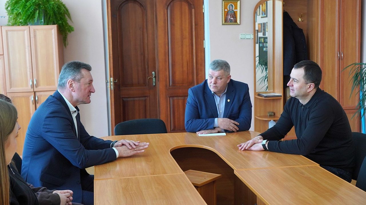 Співпраця Ратнівської територіальної громади та Волинського національного університету імені Лесі Українки продовжується