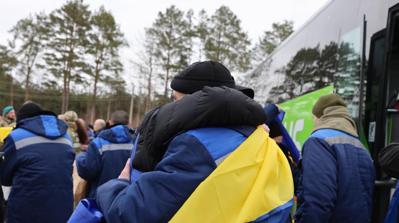 Шестеро волинян повертаються додому з полону